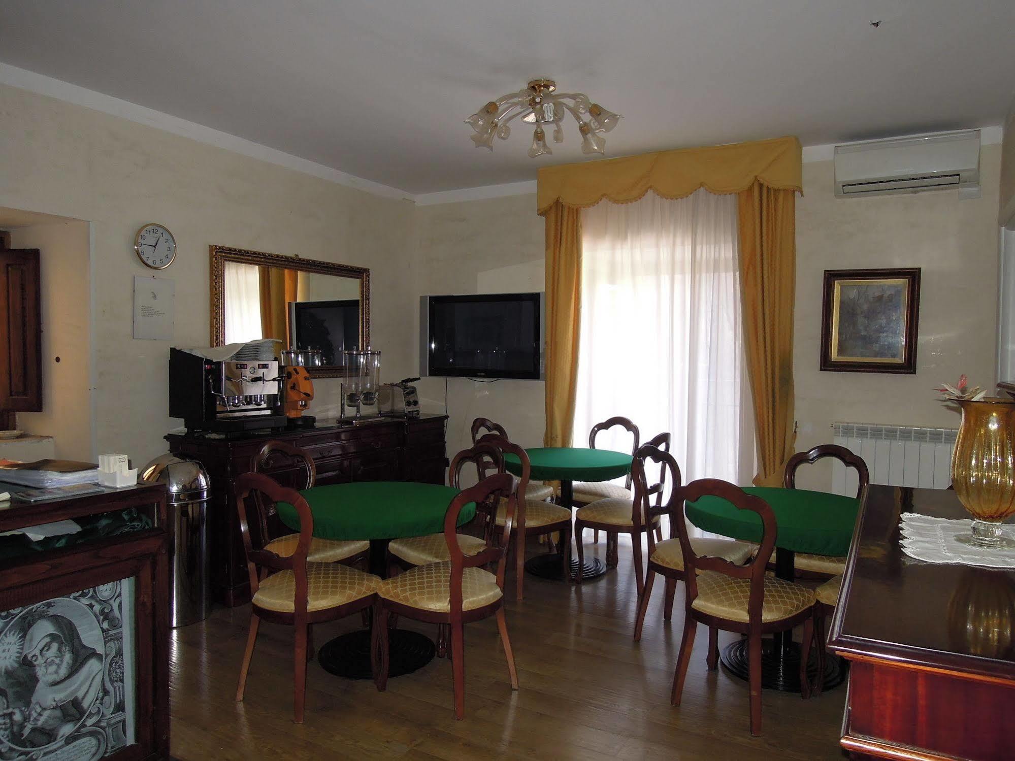 Hotel Sant'Agostino 파올라 외부 사진